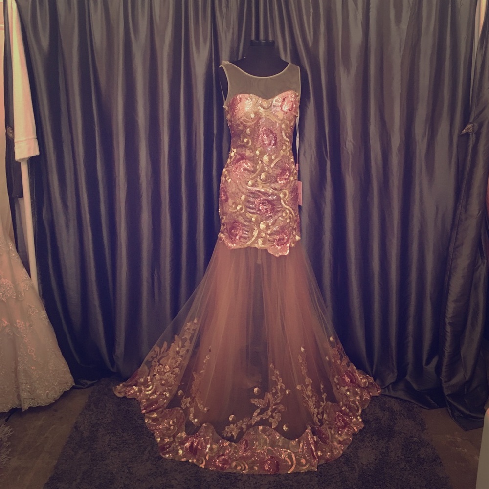 NWT Bless Prom style #92038